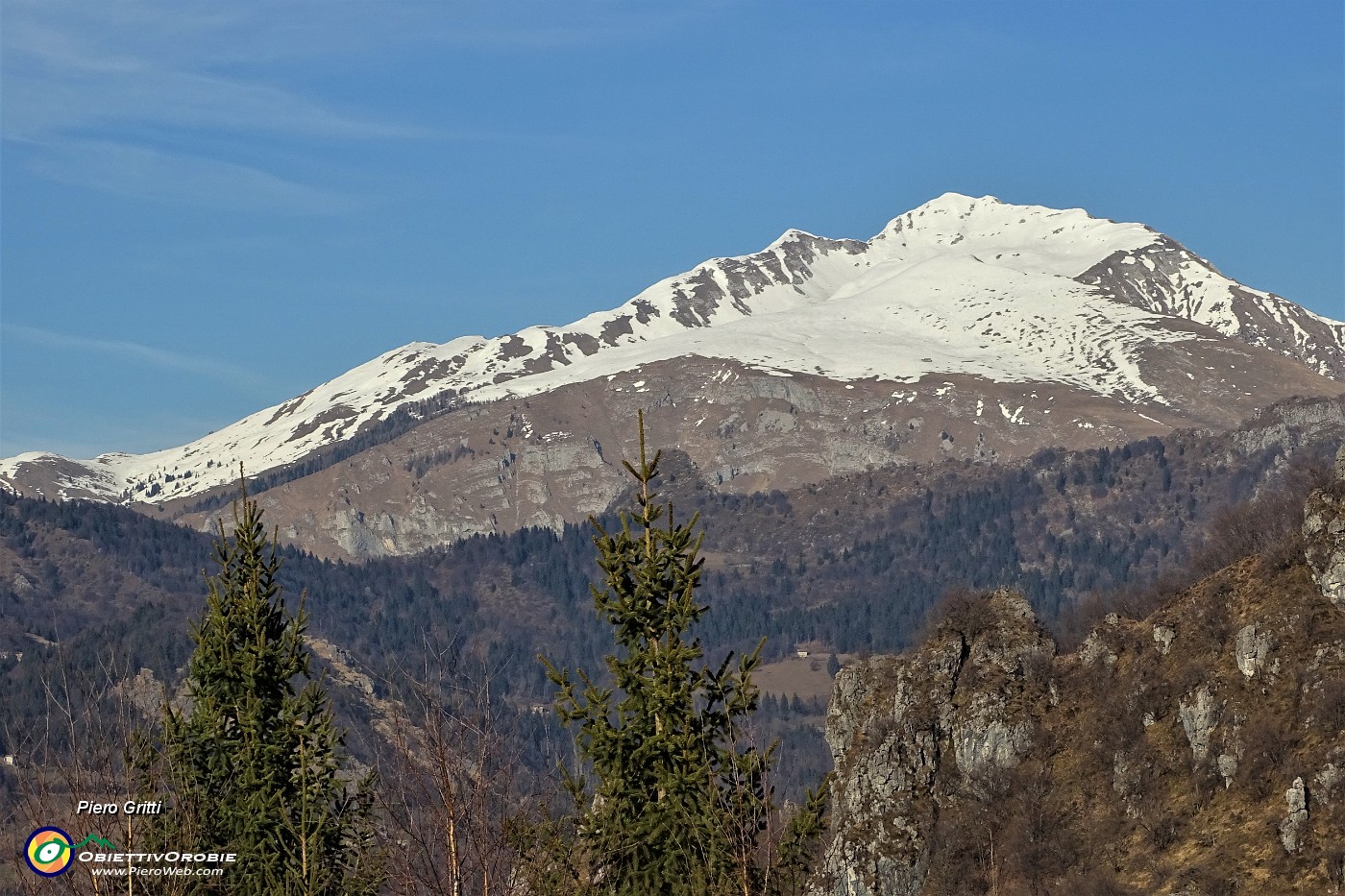 18 Zoom su Cima Menna.JPG